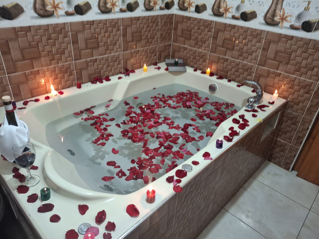 Habitación Matrimonial con Jacuzzi